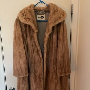 Vintage DAYTONS fur coat